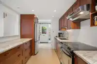 1382 MAPLE STREET - thumbnail 8