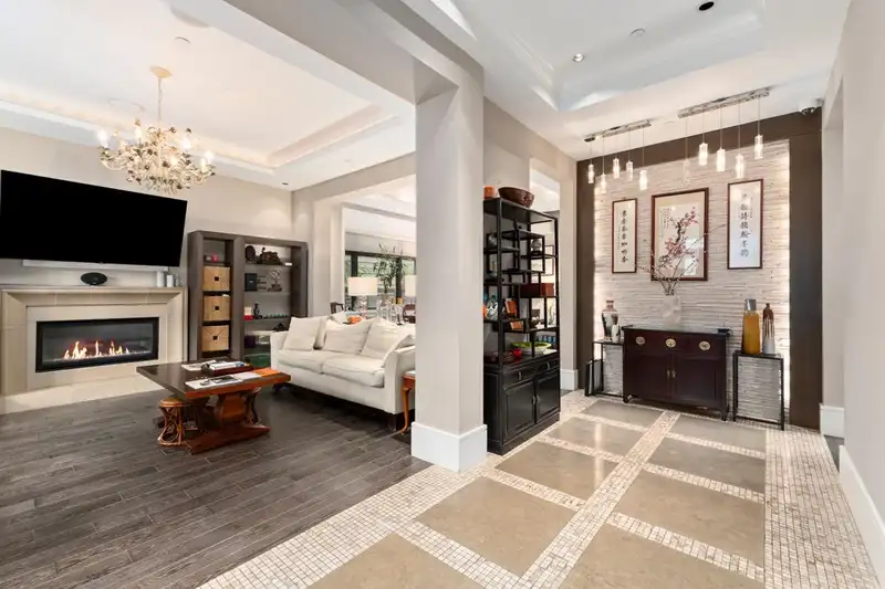 3138 W 42ND AVENUE - photo 2 of 30