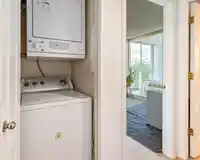 802 1455 DUCHESS AVENUE - thumbnail 19