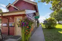 802 1455 DUCHESS AVENUE - thumbnail 30