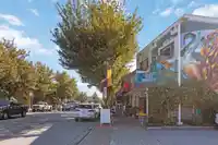 802 1455 DUCHESS AVENUE - thumbnail 32
