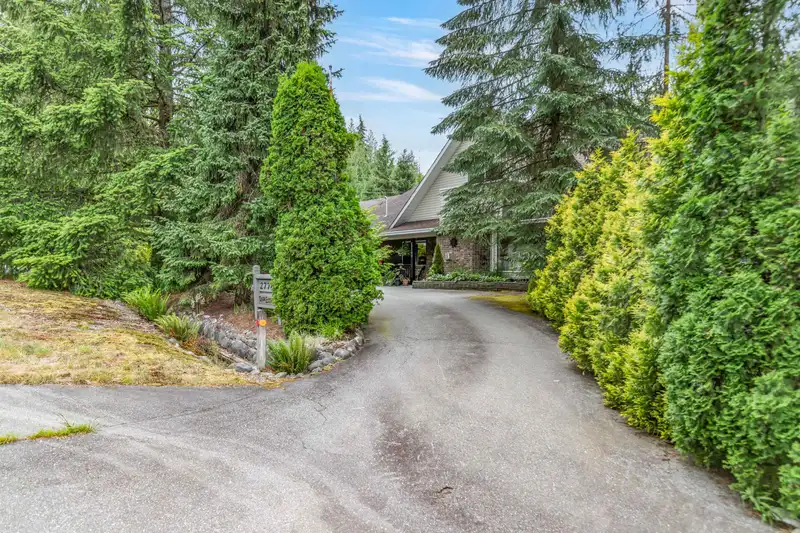 27740 SAYERS CRESCENT - photo 3 of 40