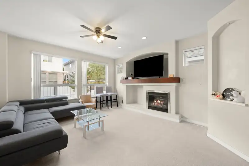 8179 212 STREET - photo 4 of 40
