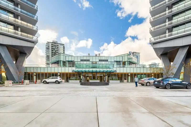 2306 4730 LOUGHEED HIGHWAY - photo 2 of 28