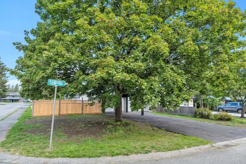 19911 52A AVENUE - photo 4 of 19
