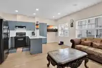 3 12677 63 AVENUE - thumbnail 1
