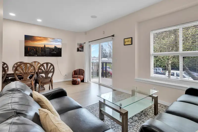 3 12677 63 AVENUE - photo 3 of 26