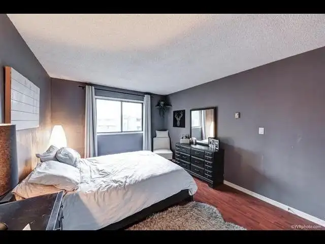 322 8700 ACKROYD ROAD - photo 4 of 11