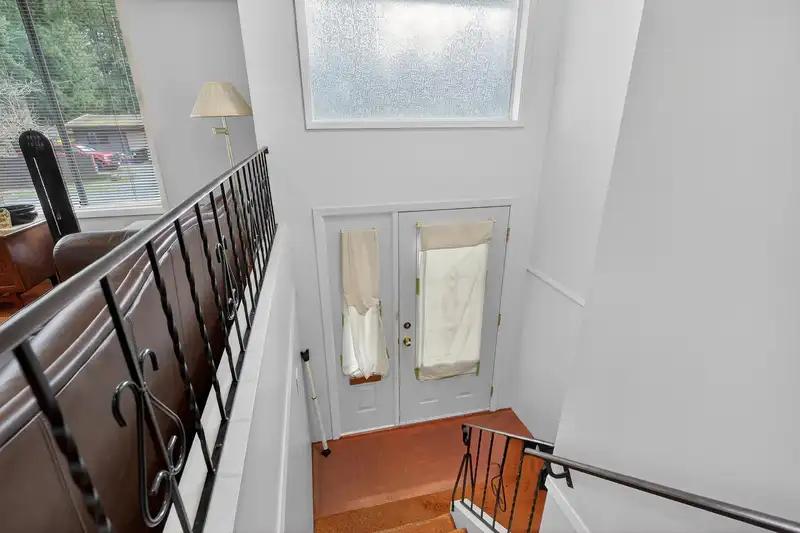 4661 198C STREET - photo 4 of 22