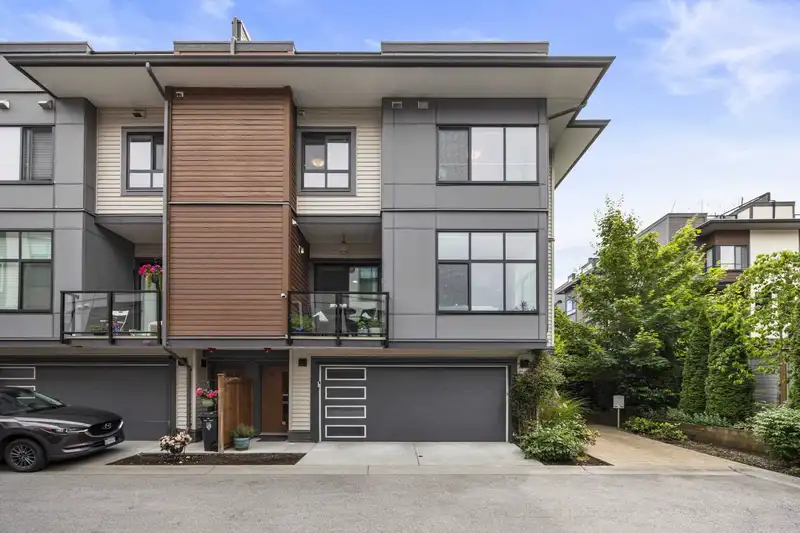 12 20852 78B AVENUE - photo 1 of 39