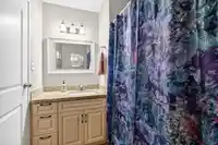 22700 BALABANIAN CIRCLE - thumbnail 24