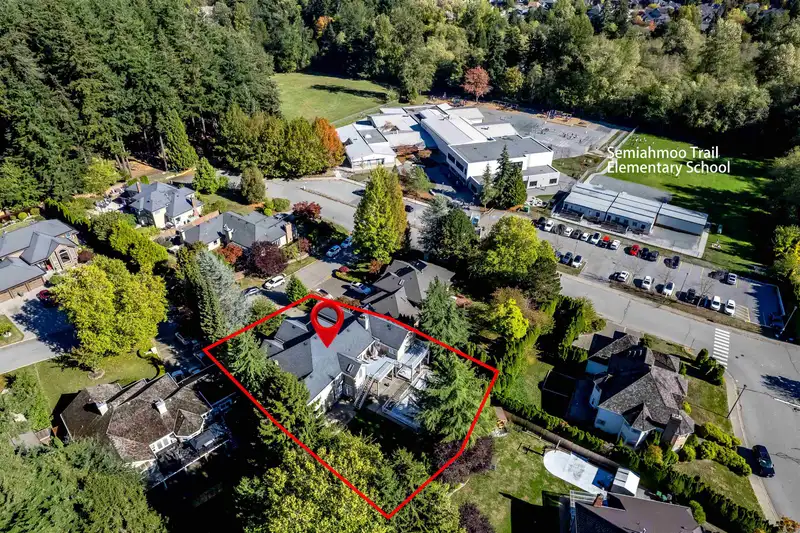 14512 30A AVENUE - photo 3 of 40