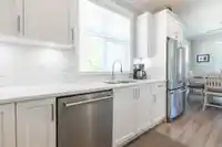 86 7138 210 STREET - thumbnail 8