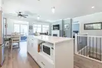 86 7138 210 STREET - thumbnail 9