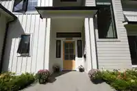 1535 128 STREET - thumbnail 2