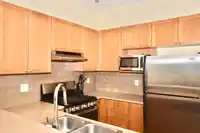 308 2280 WESBROOK MALL - thumbnail 4