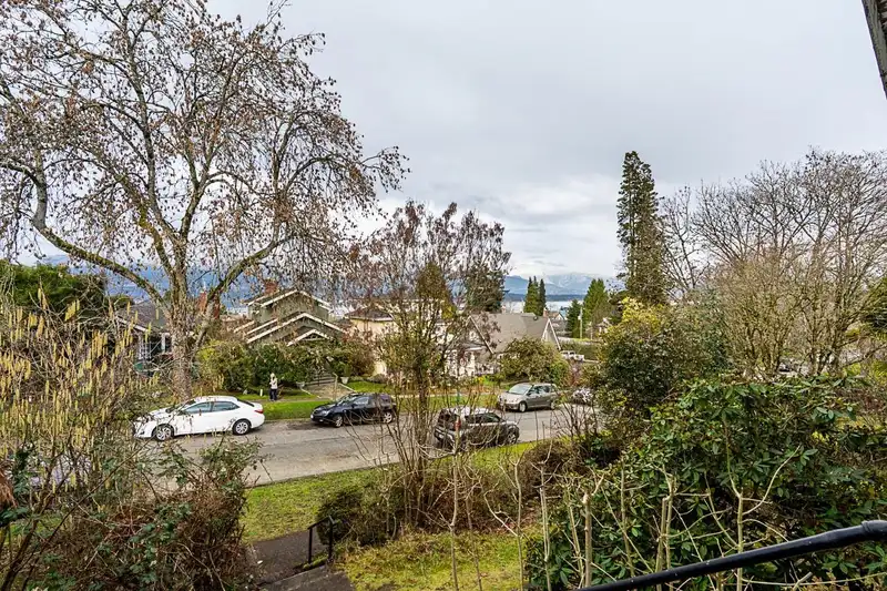 4534 W 5TH AVENUE - photo 4 of 30