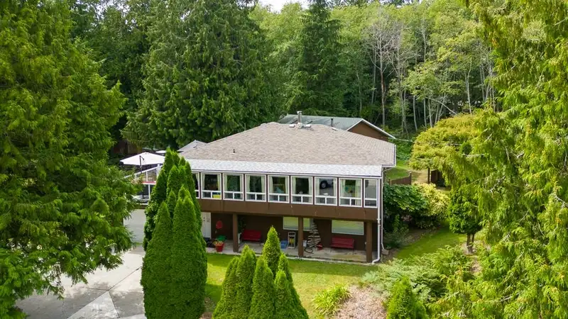 7781 HART ROAD - photo 1 of 40