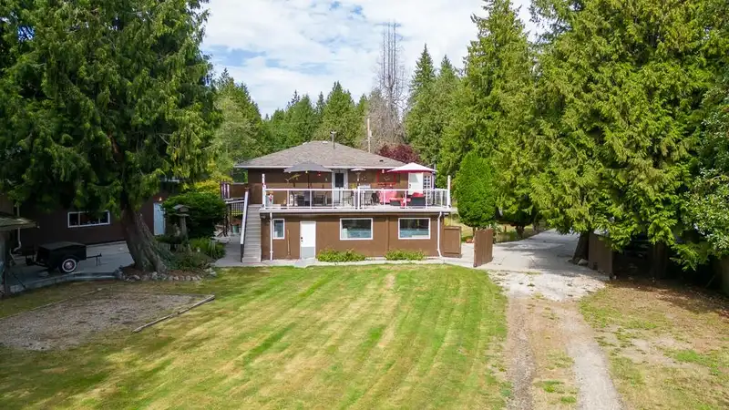 7781 HART ROAD - photo 3 of 40