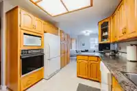 52 8889 212 STREET - thumbnail 9