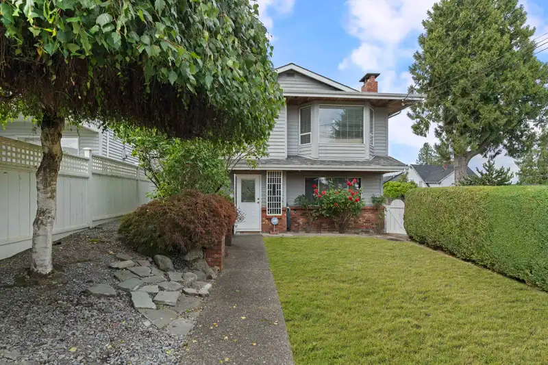 409 SHERBROOKE STREET - photo 2 of 39