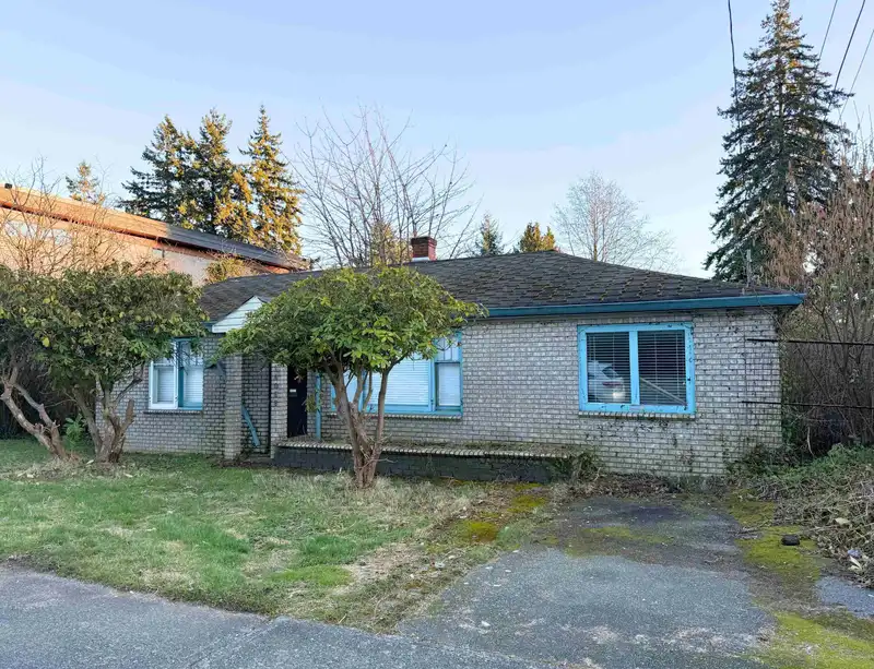 14068 NORTH BLUFF ROAD - photo 4 of 5