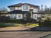 8510 212 STREET - thumbnail 4