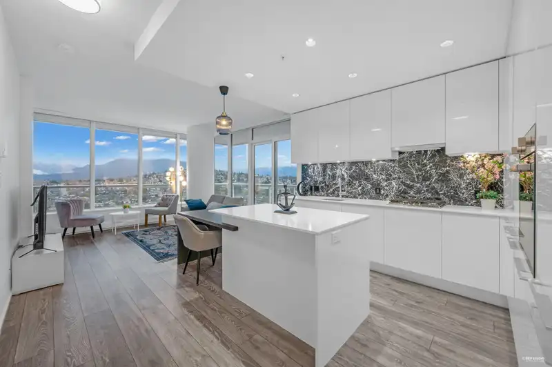 2212 1955 ALPHA WAY - photo 1 of 40