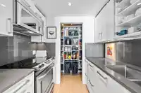 703 983 E HASTINGS STREET - thumbnail 10