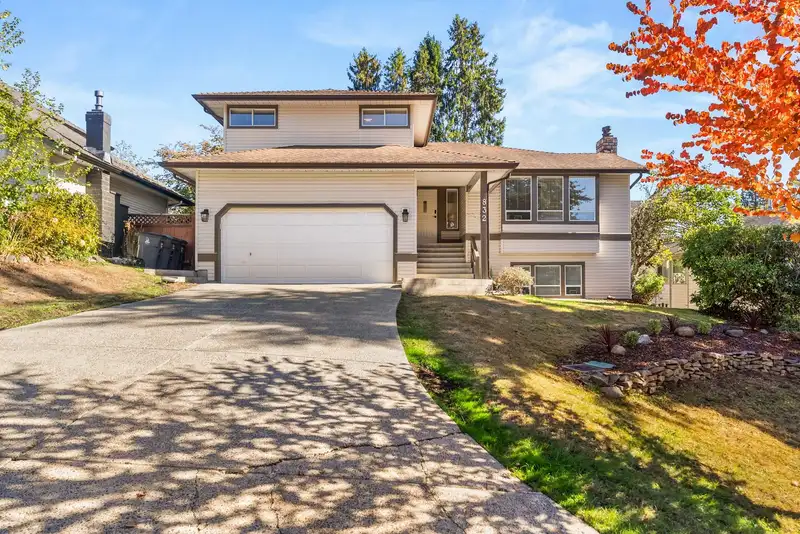 832 165 STREET - photo 1 of 40
