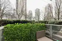 863 RICHARDS STREET - thumbnail 26