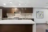 863 RICHARDS STREET - thumbnail 9