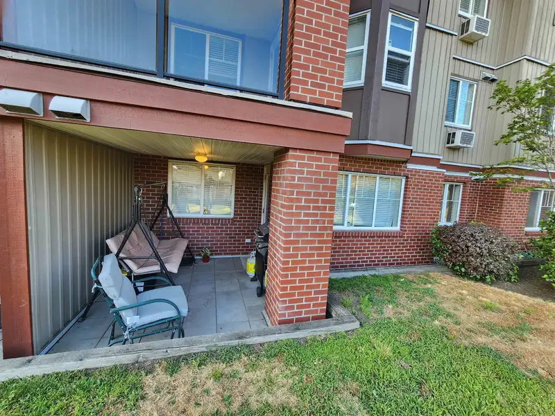 111 19774 56 AVENUE - photo 2 of 22