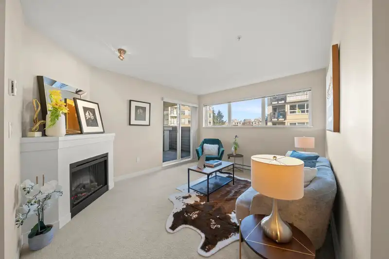 236 6828 ECKERSLEY ROAD - photo 2 of 34