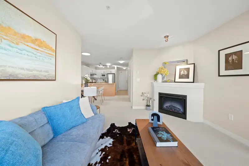 236 6828 ECKERSLEY ROAD - photo 3 of 34