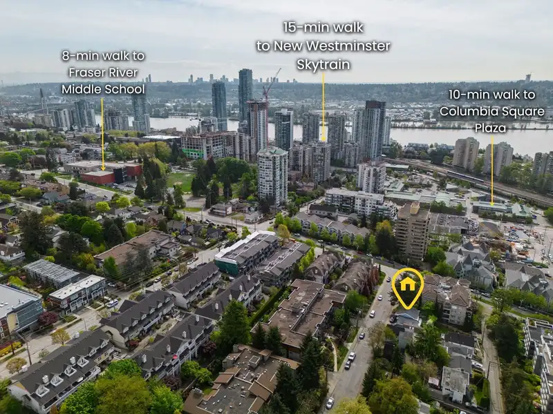 212 MOWAT STREET - photo 2 of 13