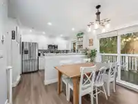 18 1073 LYNN VALLEY ROAD - thumbnail 5
