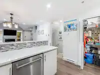 18 1073 LYNN VALLEY ROAD - thumbnail 8