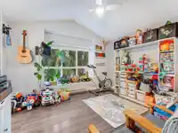 18 1073 LYNN VALLEY ROAD - thumbnail 9