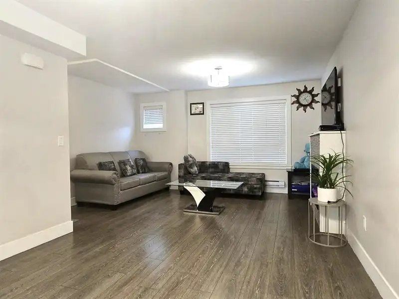 11 32138 GEORGE FERGUSON WAY - photo 3 of 20