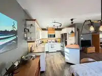 63 14600 MORRIS VALLEY ROAD - thumbnail 6