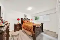 1433 KINGS AVENUE - thumbnail 22