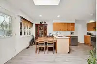 1433 KINGS AVENUE - thumbnail 9