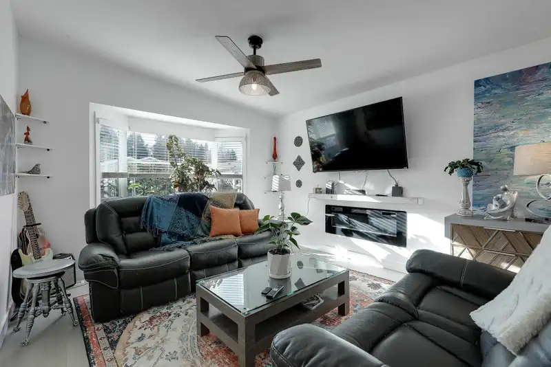 35 1400 164 STREET - photo 1 of 38