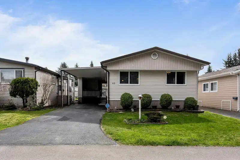 43 31313 LIVINGSTONE AVENUE - photo 2 of 29