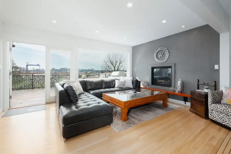 1095 W KEITH ROAD - photo 1 of 40