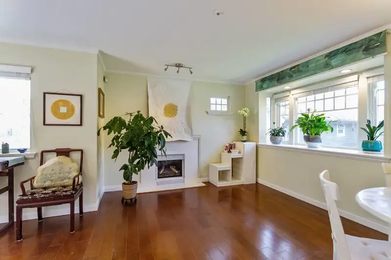 2952 W 8TH AVENUE - photo 3 of 22