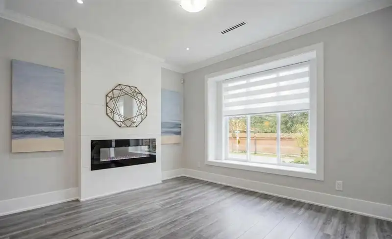 9131 STEVESTON HIGHWAY - photo 3 of 31