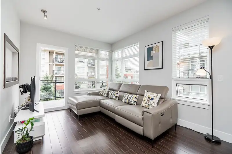 C221 20211 66 AVENUE - photo 1 of 40