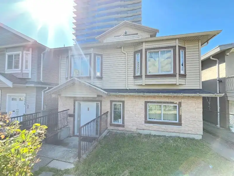 5045 PAYNE STREET - photo 2 of 10